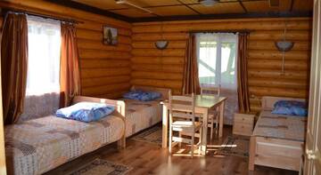Улучшенный трехместный номер в Гостинице РИФ